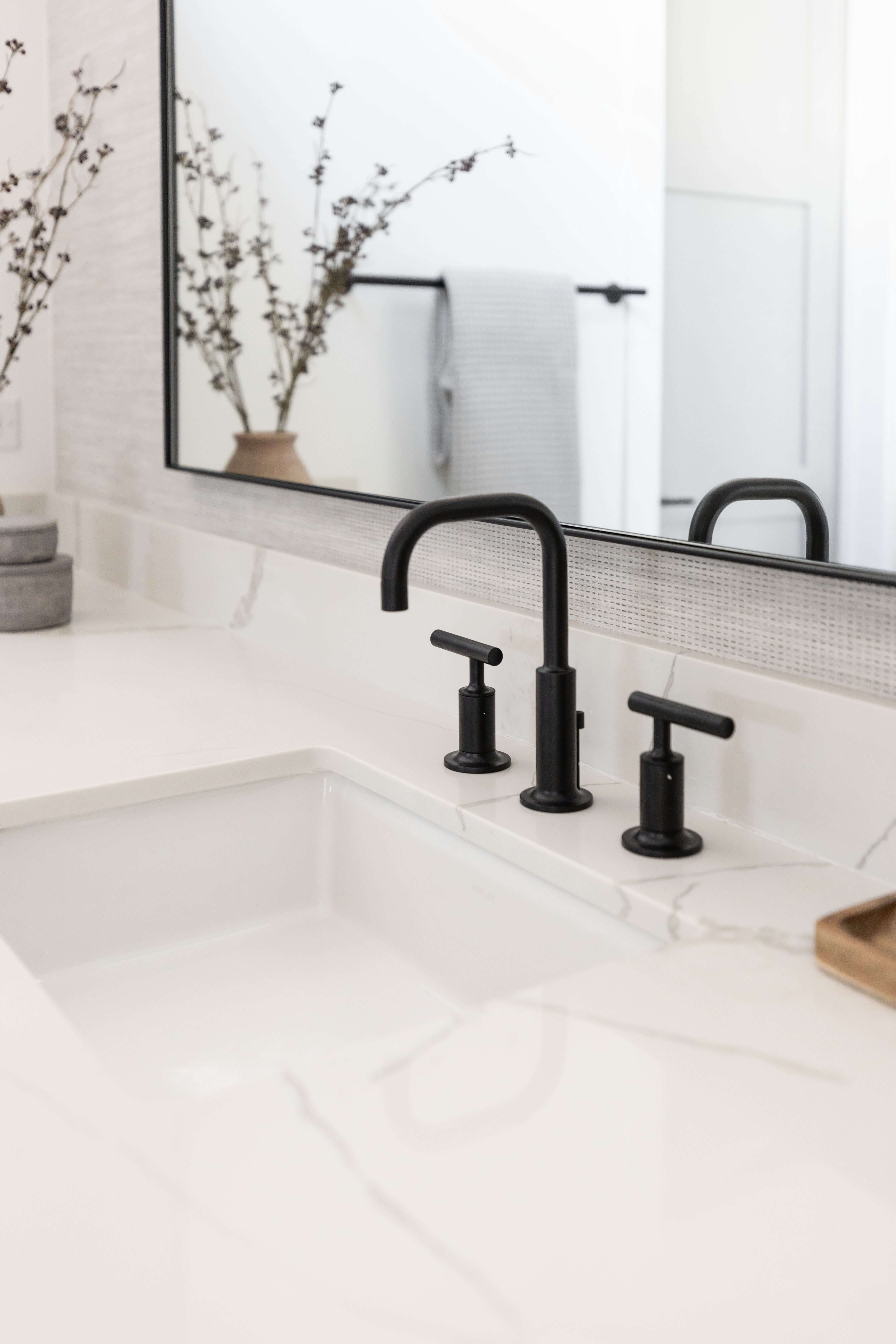 contemporary bathroom design Phoenix