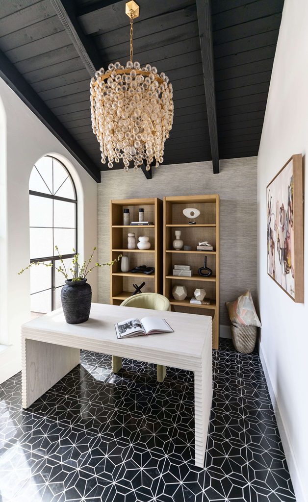  Elegant office with black ceiling and chandelier
