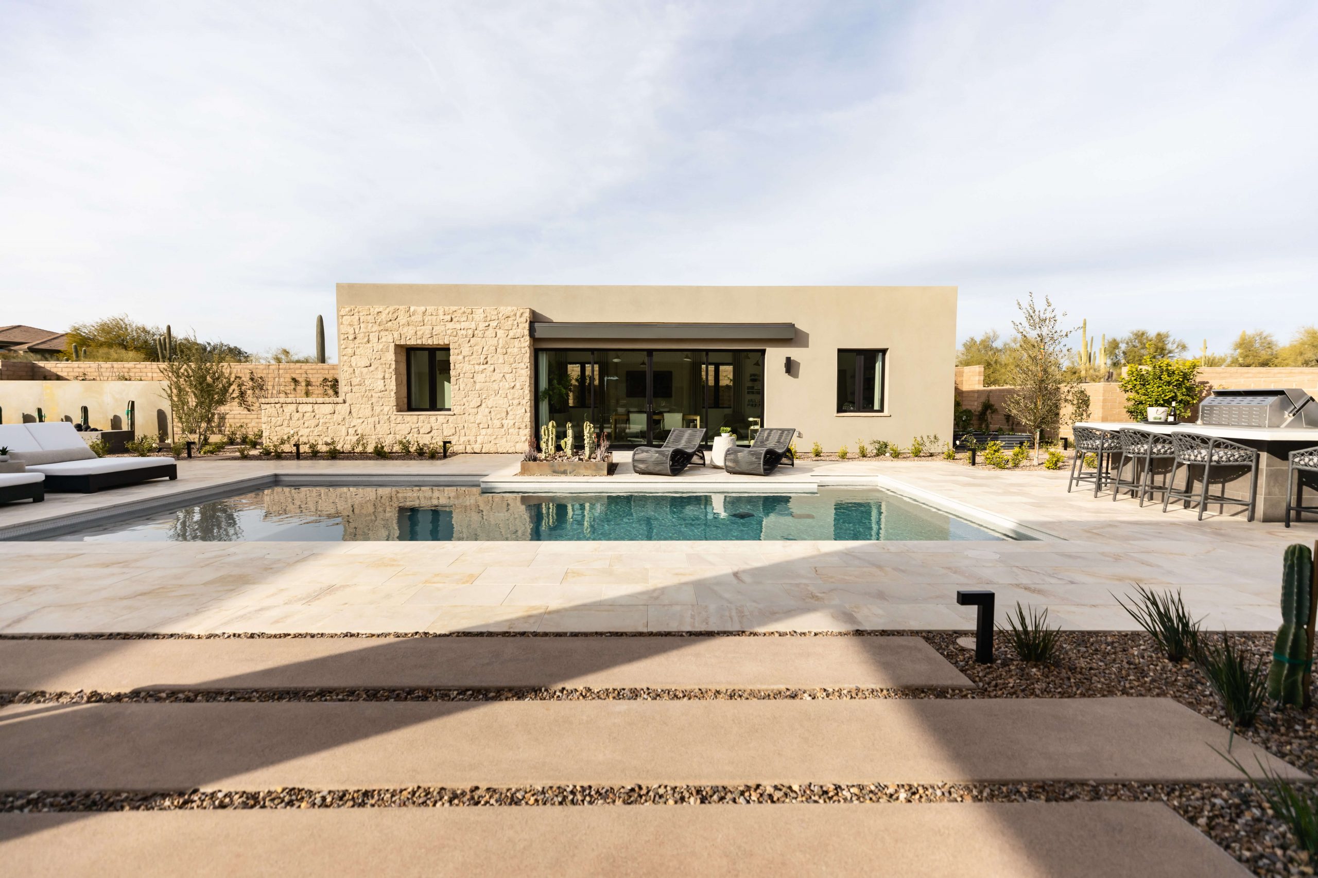 Ideas-for-a-Rectangular-Backyard