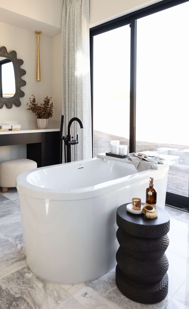Modern Bathroom sidetable