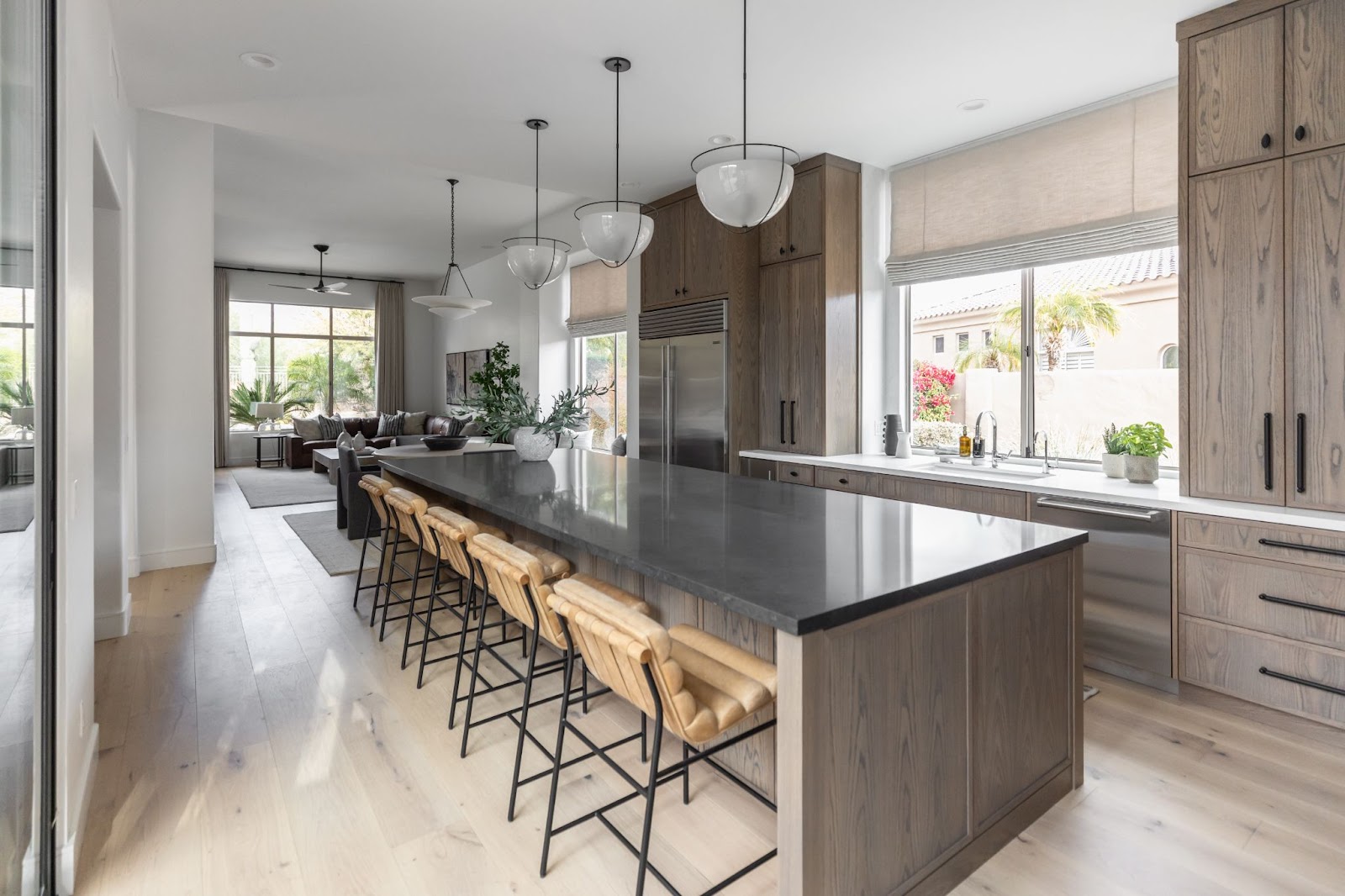 Luxury dining area decor in Scottsdale & Paradise Valley