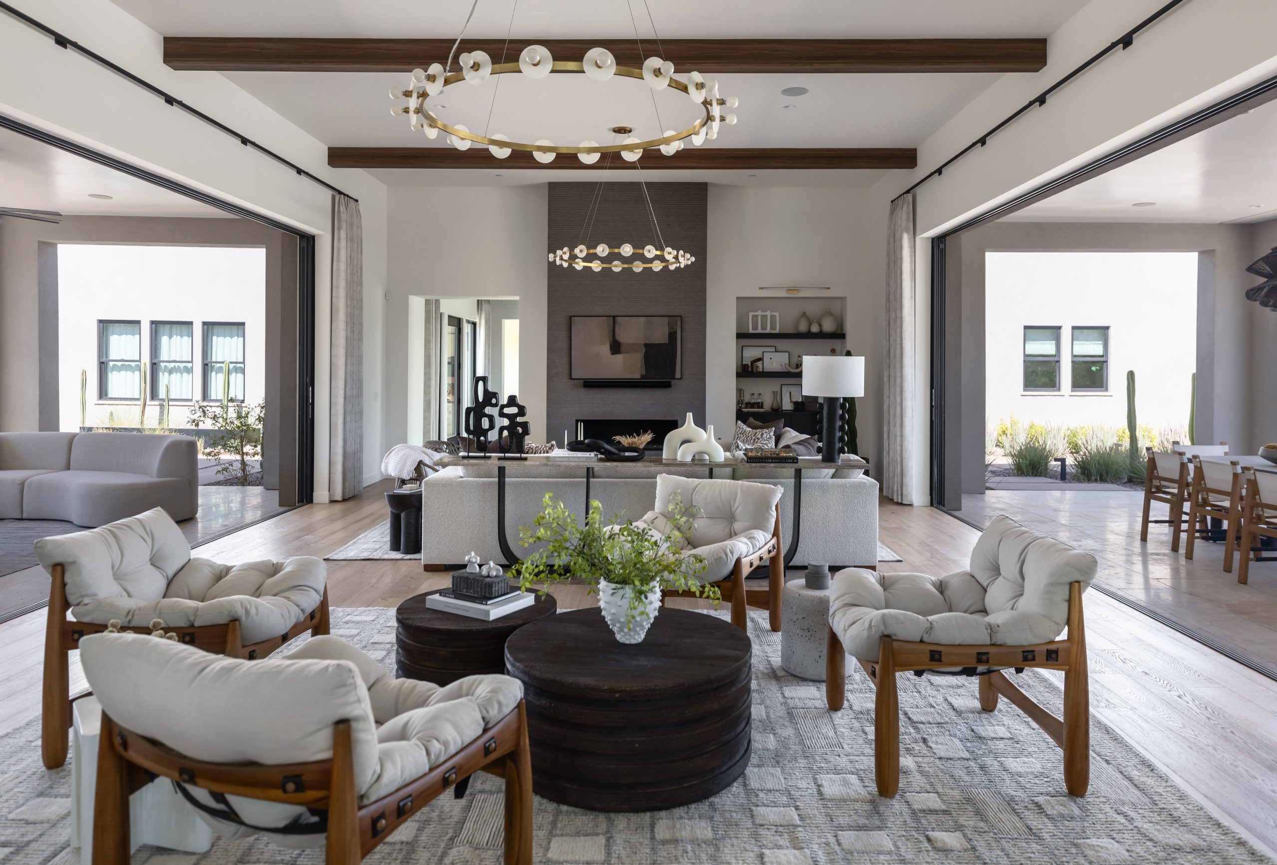 newly-remodeled-luxury-kitchen-design