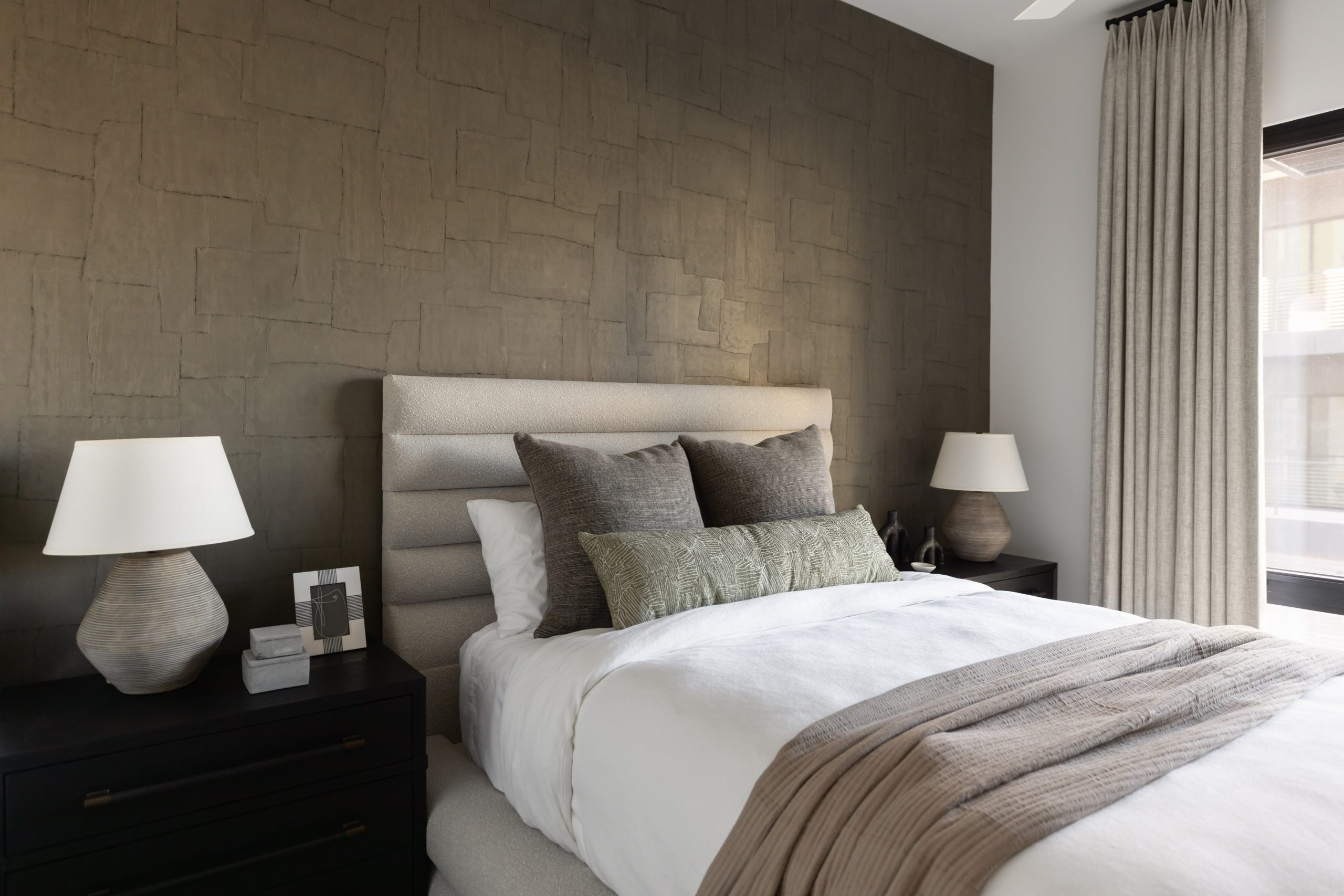 Licensed interior designer and general contractor Scottsdale Arizona Living with Lolo design-build firm